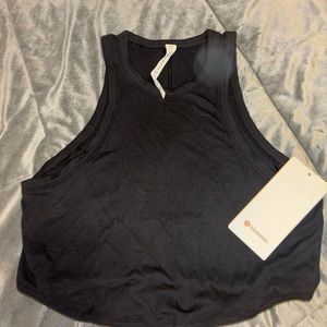Lululemon workout shirt with tags